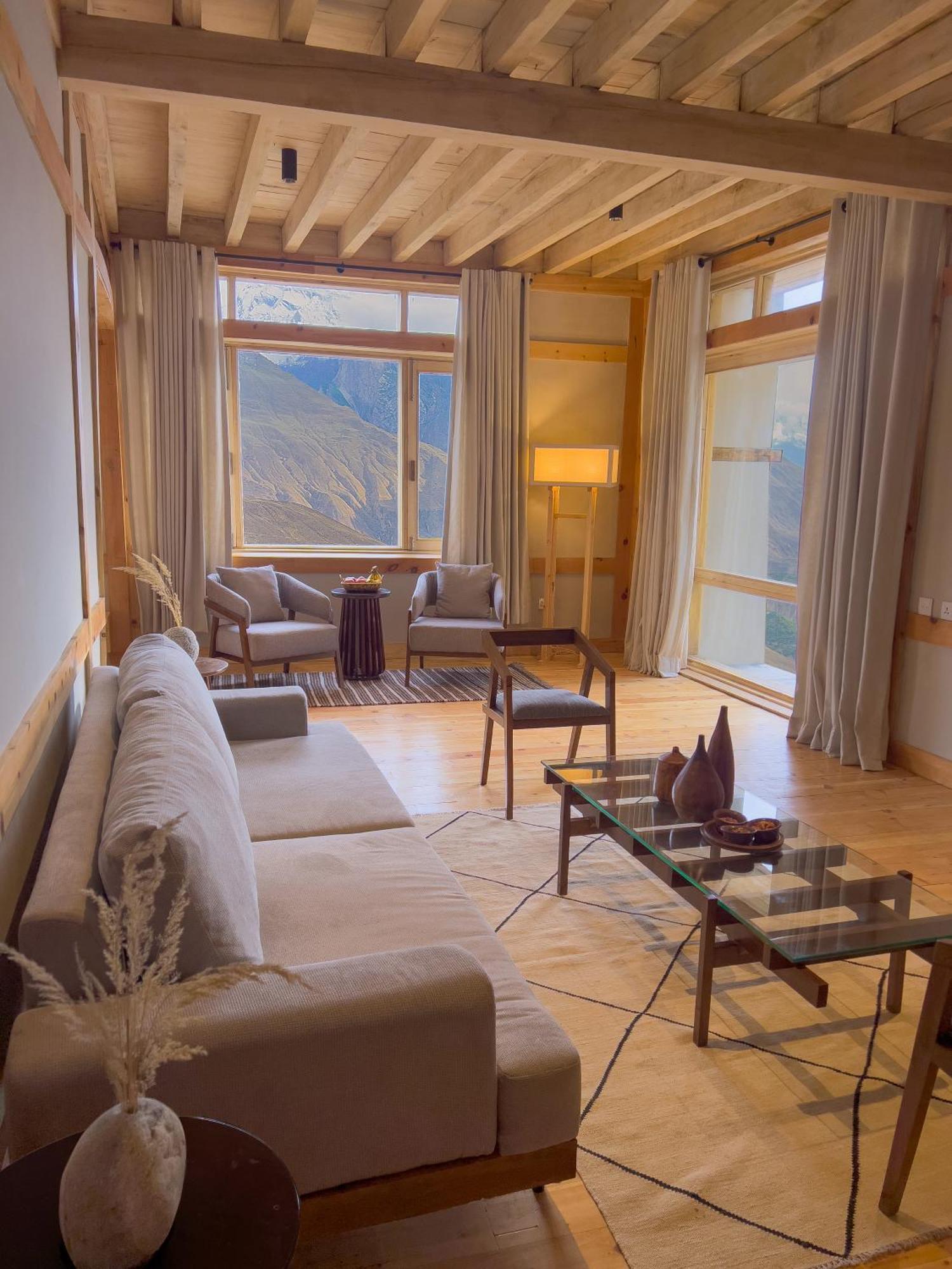 Отель The Rihla Hunza - Managed By Luxus Karimabad  Экстерьер фото