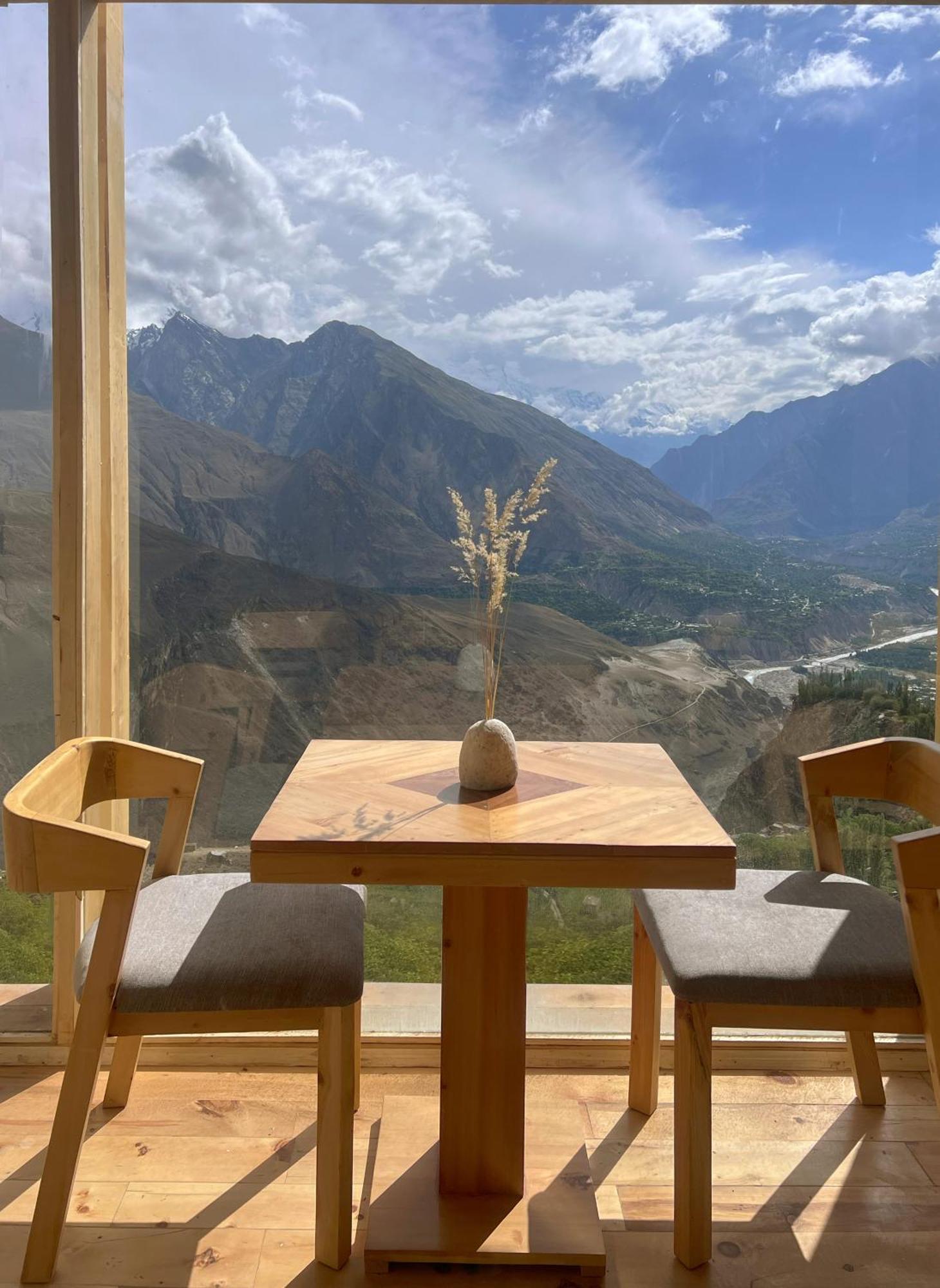 Отель The Rihla Hunza - Managed By Luxus Karimabad  Экстерьер фото